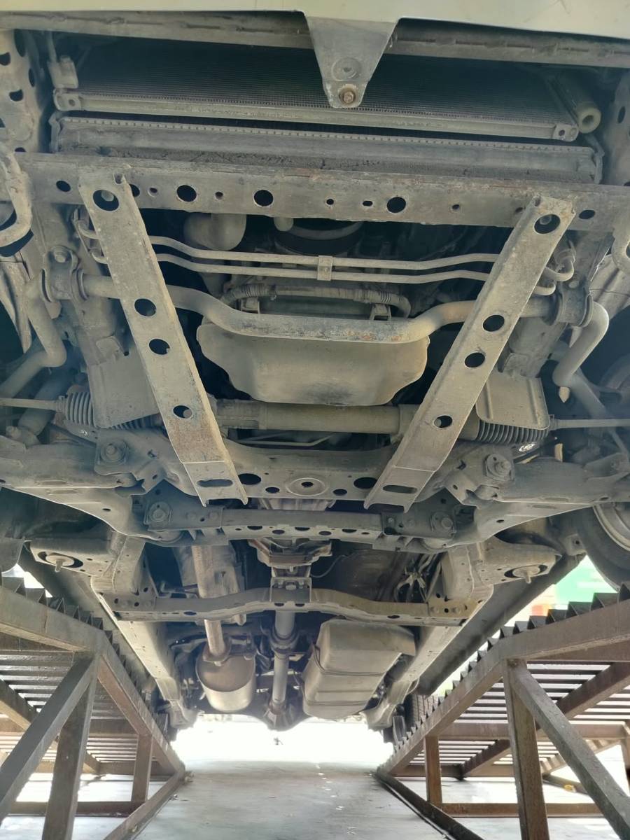 Kolong mobil sebelum anti karat